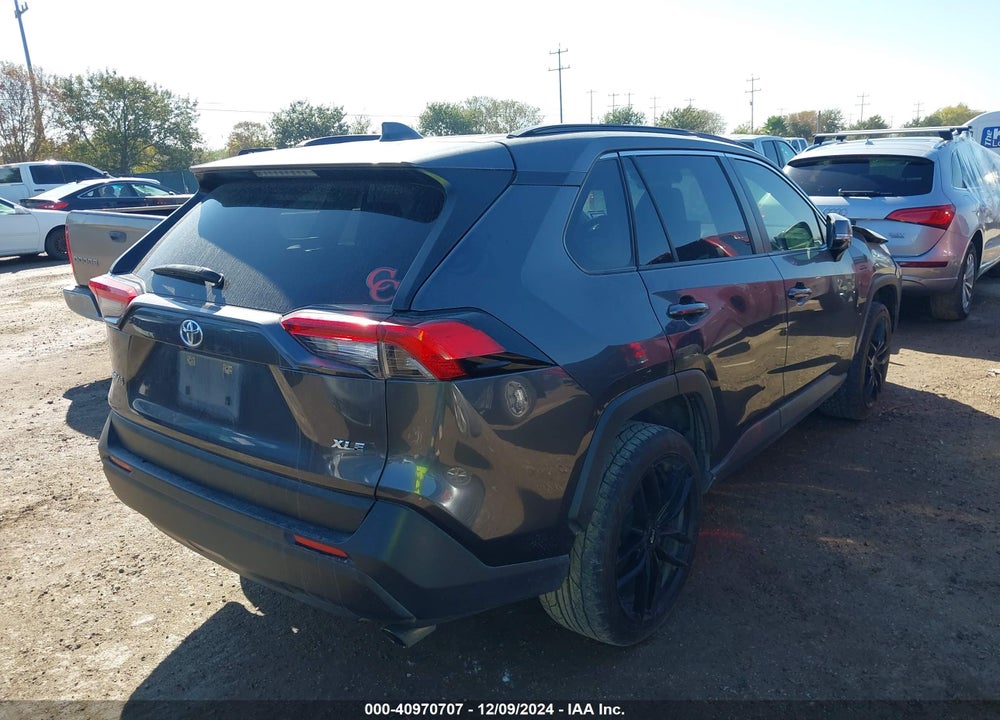 2020 TOYOTA RAV4 XLE VIN: JTMW1RFV9LJ019983