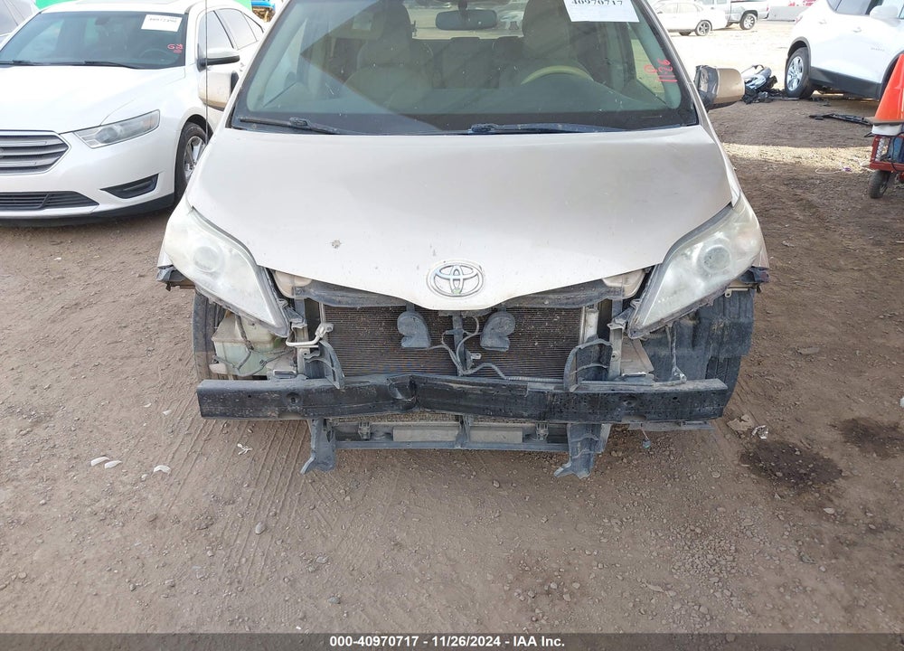 2013 TOYOTA SIENNA XLE LIMITED VIN: 5TDYK3DC8DS380727