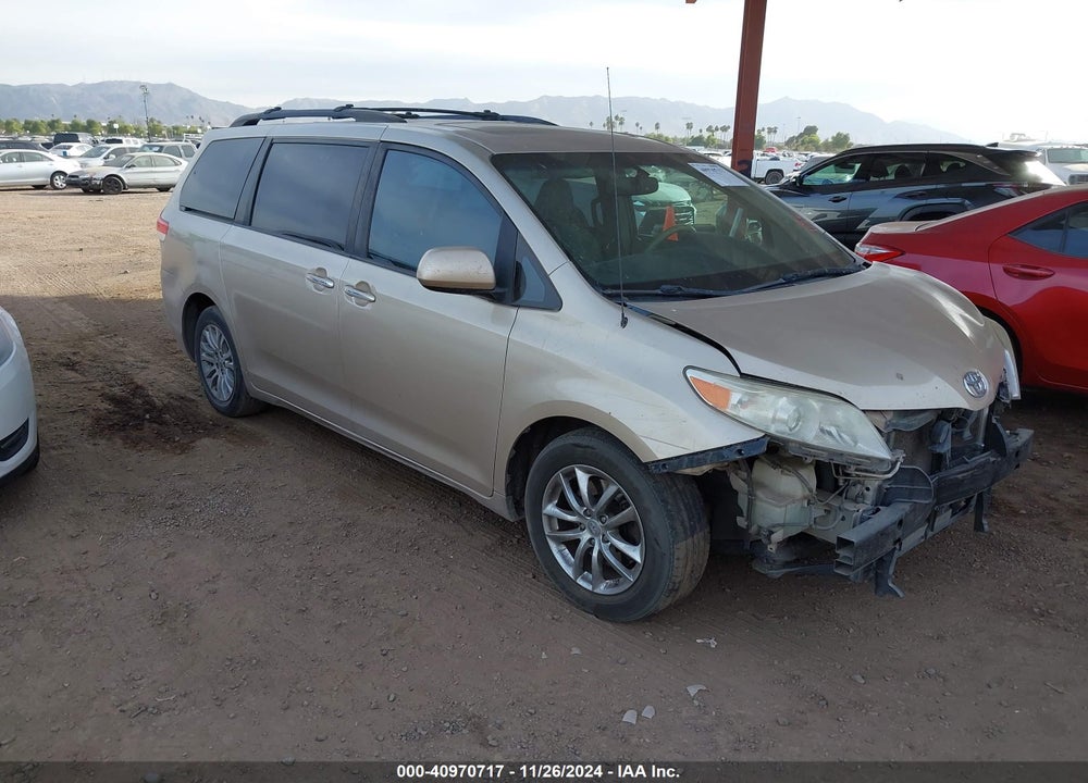 2013 TOYOTA SIENNA XLE LIMITED VIN: 5TDYK3DC8DS380727