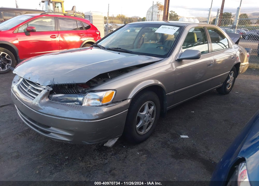 1998 TOYOTA CAMRY LE VIN: JT2BG22KXW0130755