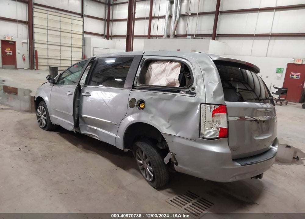 2015 CHRYSLER TOWN & COUNTRY S VIN: 2C4RC1HG3FR563290