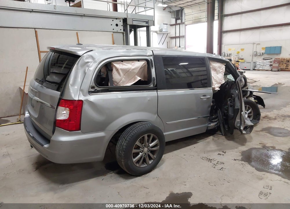 2015 CHRYSLER TOWN & COUNTRY S VIN: 2C4RC1HG3FR563290