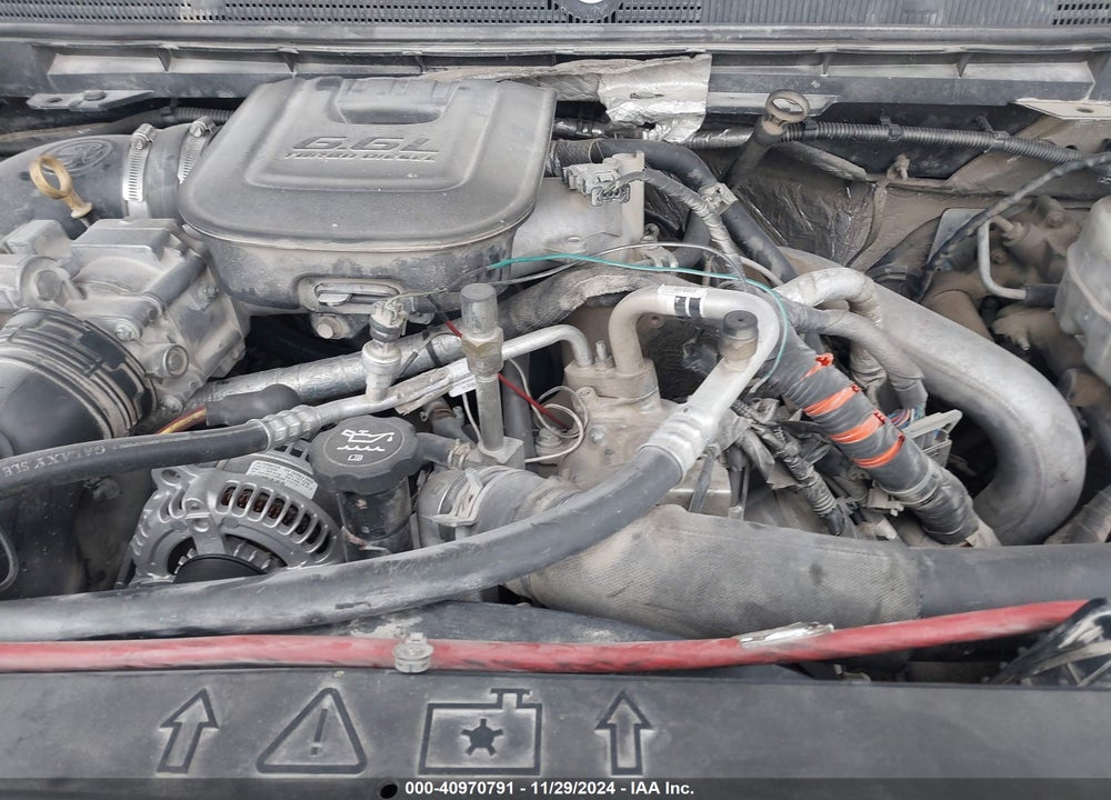 2015 GMC SIERRA 2500HD DENALI VIN: 1GT120E82FF132762