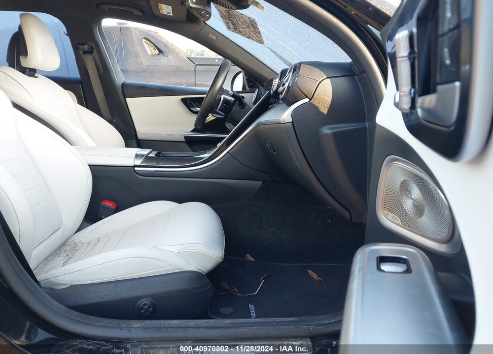 2022 MERCEDES-BENZ C 300 SEDAN VIN: W1KAF4GB8NR011094