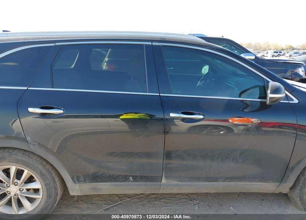 2018 KIA SORENTO 2.4L LX VIN: 5XYPG4A30JG338634
