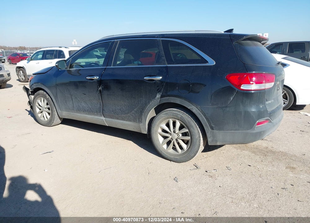 2018 KIA SORENTO 2.4L LX VIN: 5XYPG4A30JG338634