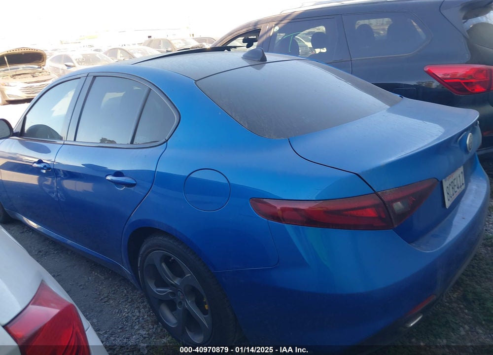 2018 ALFA ROMEO GIULIA RWD VIN: ZARFAEBN3J7568951
