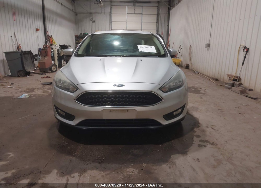 2015 FORD FOCUS SE VIN: 1FADP3F27FL275272