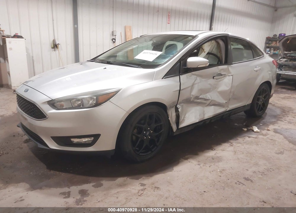 2015 FORD FOCUS SE VIN: 1FADP3F27FL275272