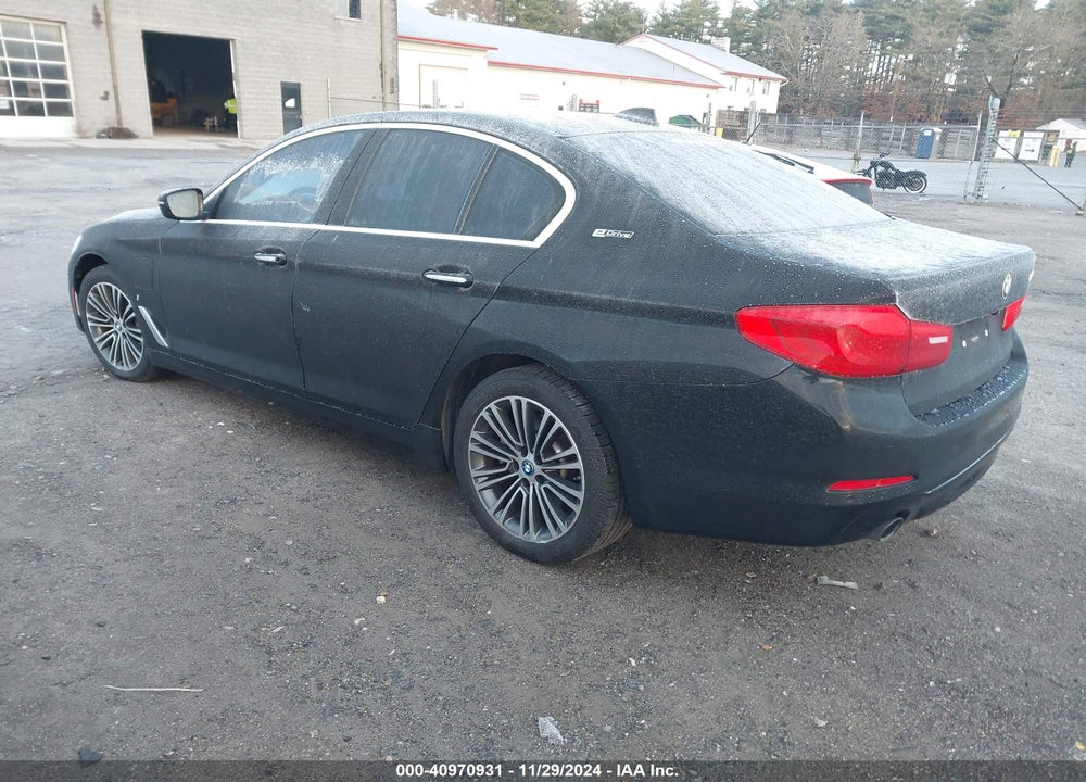 2018 BMW 530E XDRIVE IPERFORMANCE VIN: WBAJB1C57JB083957