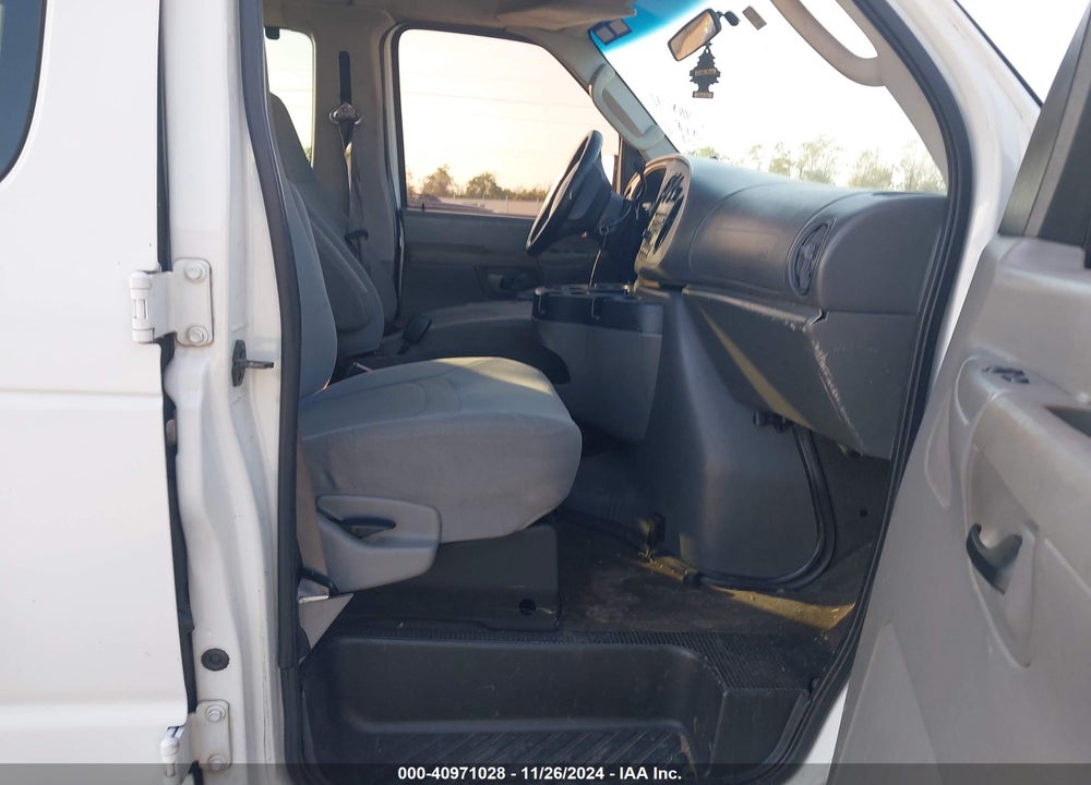 2008 FORD E-350 SUPER DUTY XL/XLT VIN: 1FBNE31L68DA20683