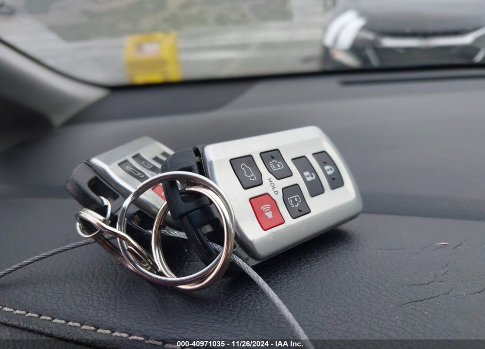 2015 TOYOTA SIENNA XLE LIMITED VIN: 5TDYK3DC7FS578640