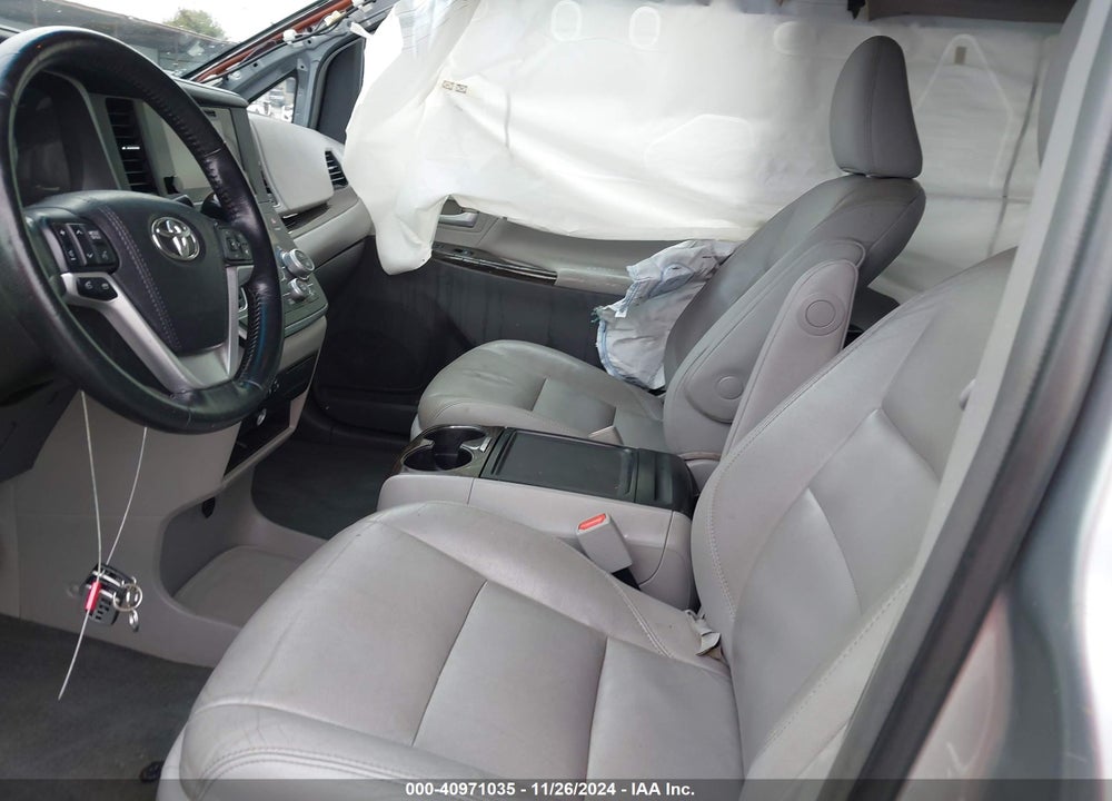 2015 TOYOTA SIENNA XLE LIMITED VIN: 5TDYK3DC7FS578640