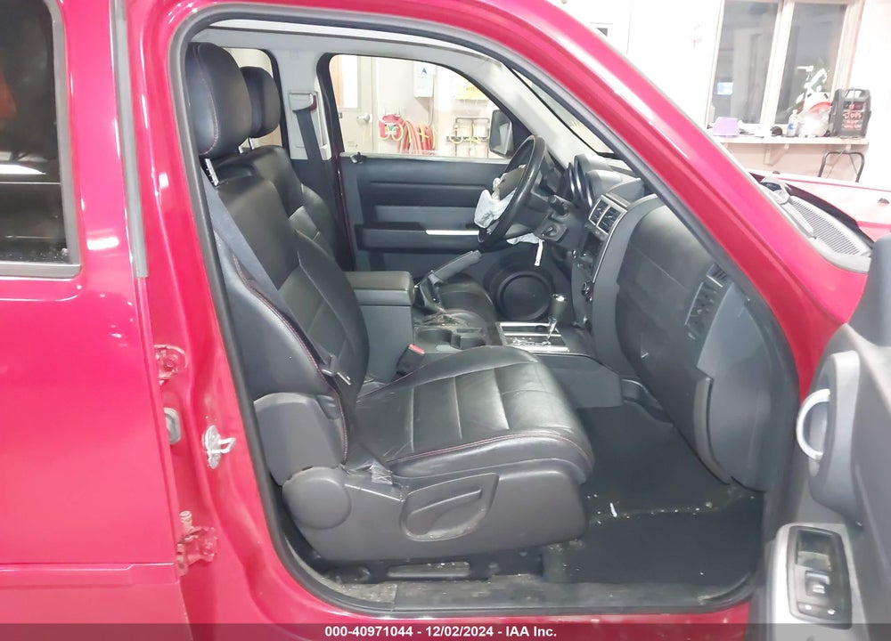 2011 DODGE NITRO VIN: 1D4PU7GX2BW556604