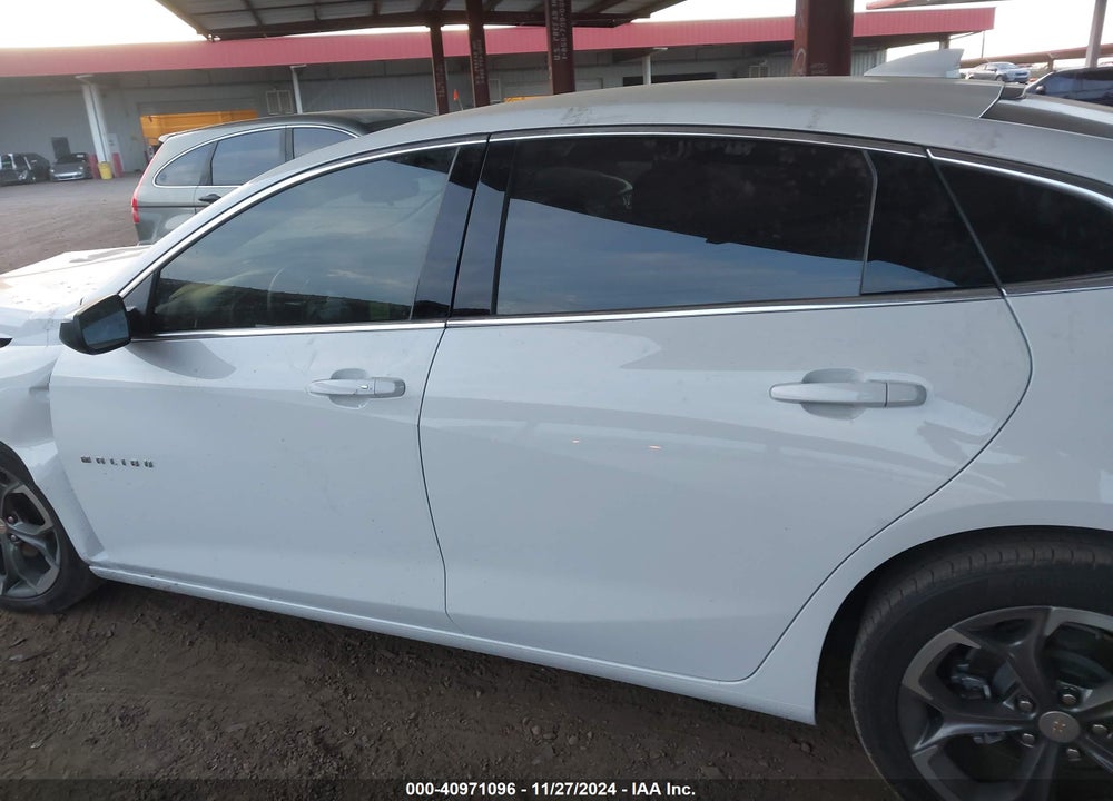 2022 CHEVROLET MALIBU FWD LT VIN: 1G1ZD5ST7NF142830