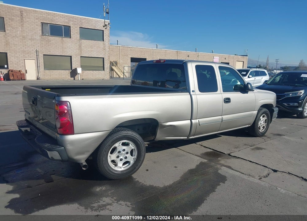 2003 CHEVROLET SILVERADO 1500 LS VIN: 2GCEC19VX31203584