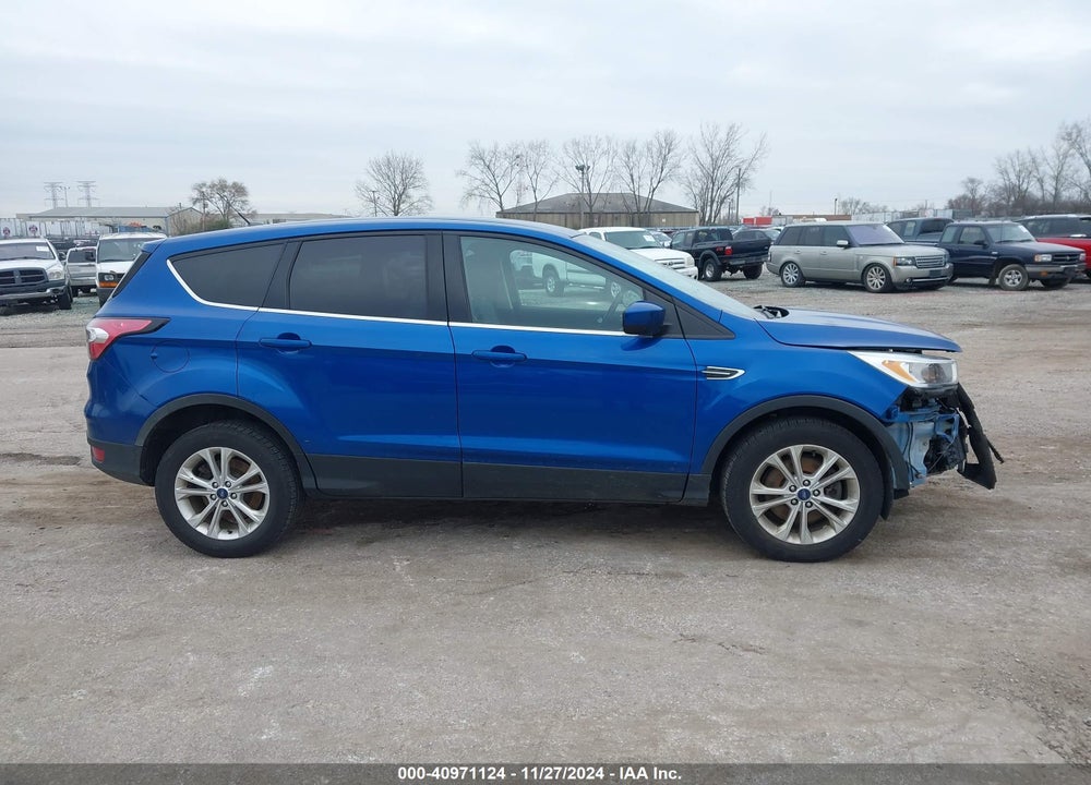 2017 FORD ESCAPE SE VIN: 1FMCU9GD1HUC93583