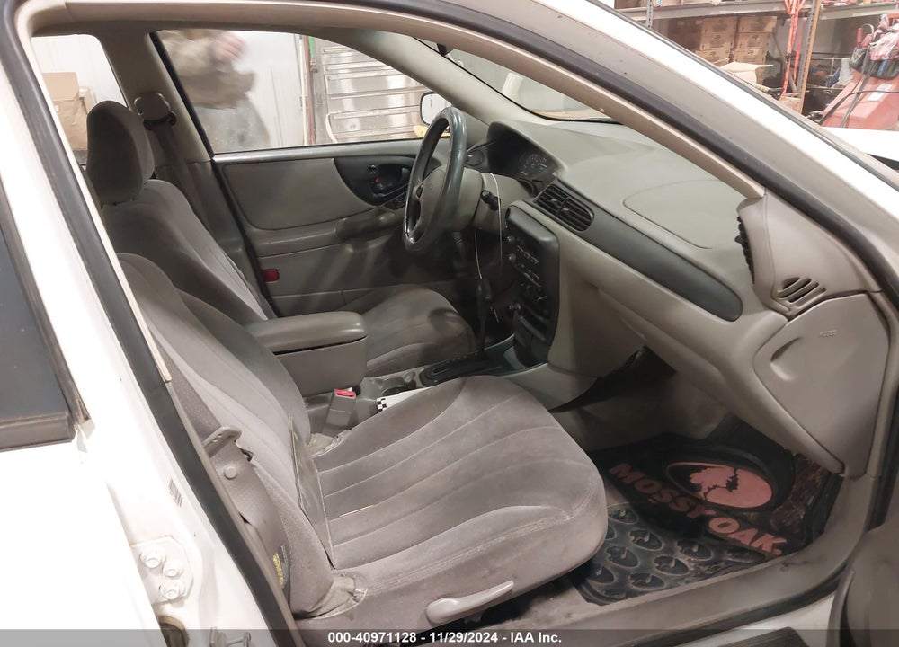 2004 CHEVROLET CLASSIC VIN: 1G1ND52F44M594530