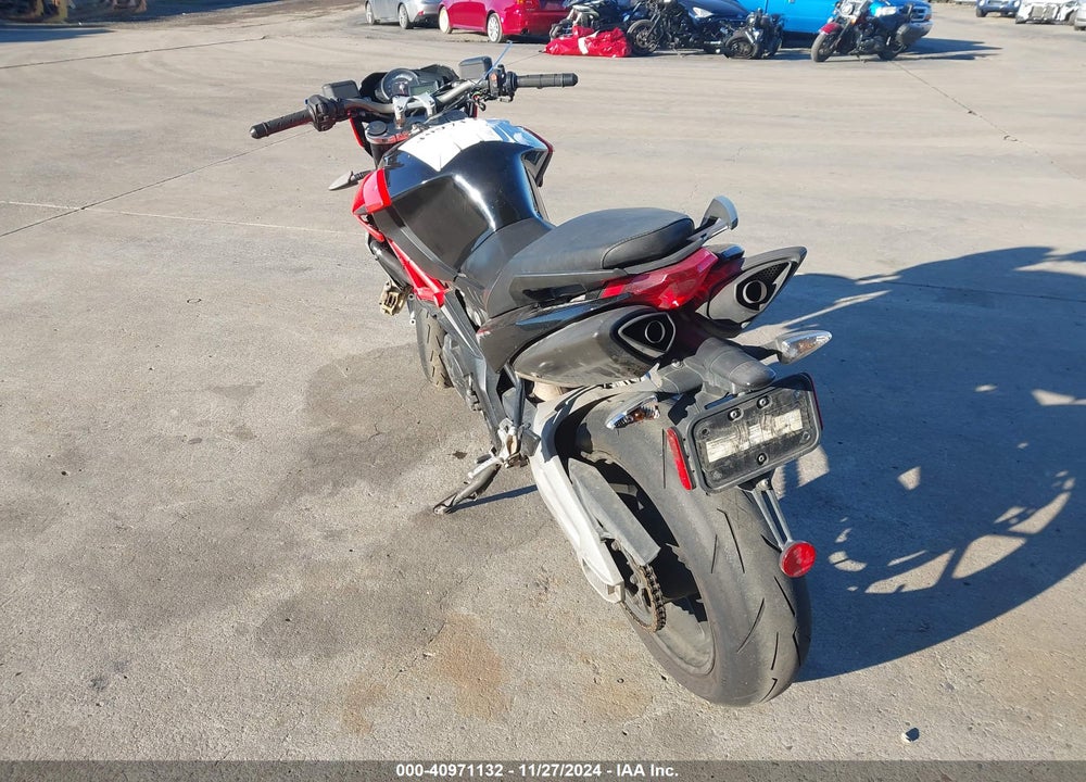 2013 APRILIA SHIVER 750 VIN: ZD4RAC018DS000518