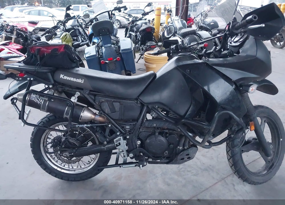 2015 KAWASAKI KL650 E VIN: JKAKLEE18FDA80807
