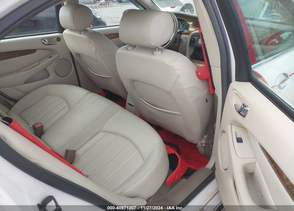 2002 JAGUAR X-TYPE 2.5L VIN: SAJEB51D62XC77538