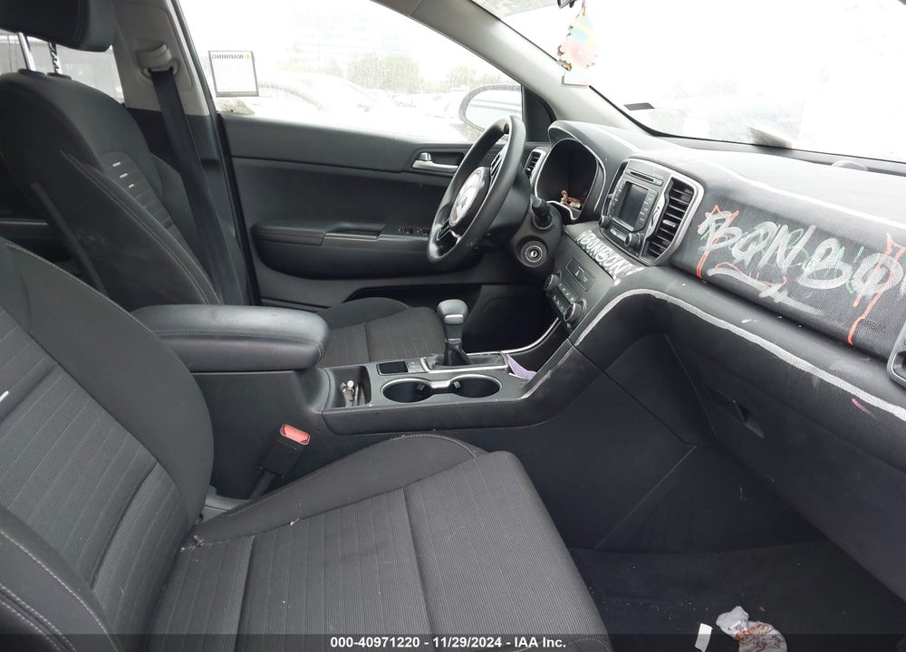 2018 KIA SPORTAGE LX VIN: KNDPM3AC6J7472371
