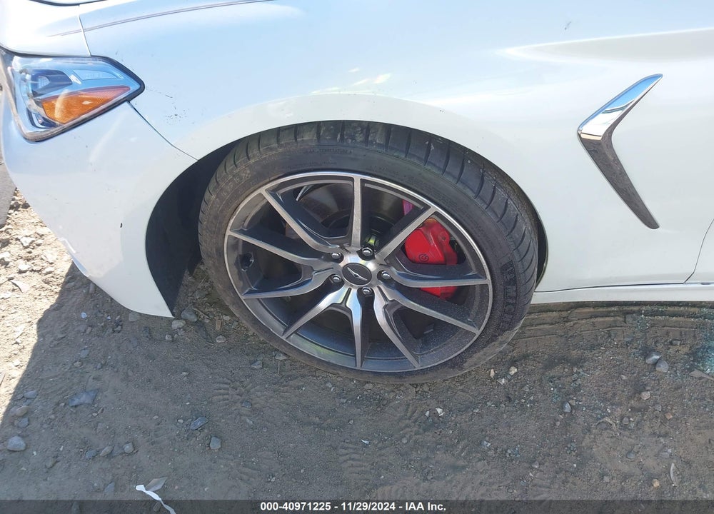 2020 GENESIS G70 VIN: KMTG54LE9LU053440