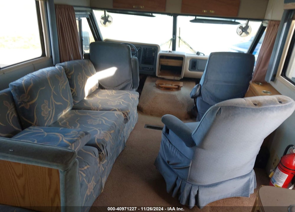 1991 CHEVROLET P30 VIN: 1GBKP37N3M3311325