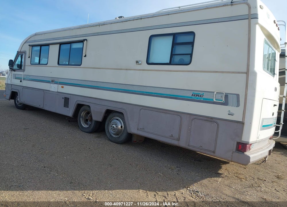 1991 CHEVROLET P30 VIN: 1GBKP37N3M3311325