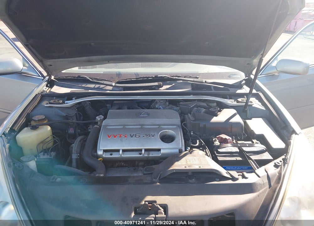 2002 LEXUS ES 300 VIN: JTHBF30G220062667