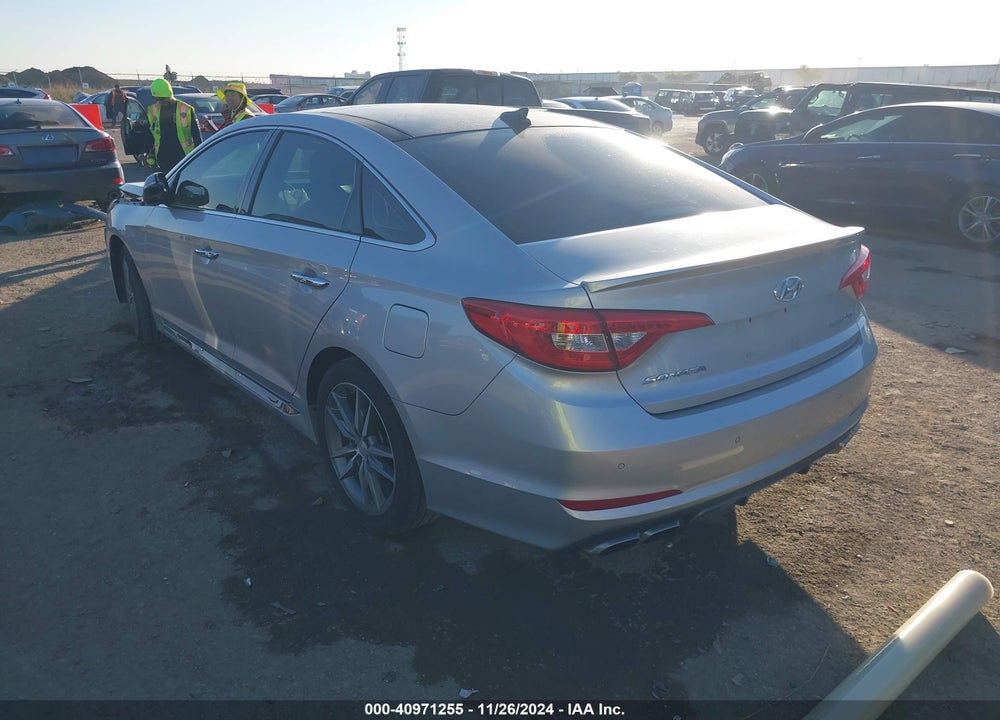 2015 HYUNDAI SONATA VIN: 5NPE34AB9FH050444