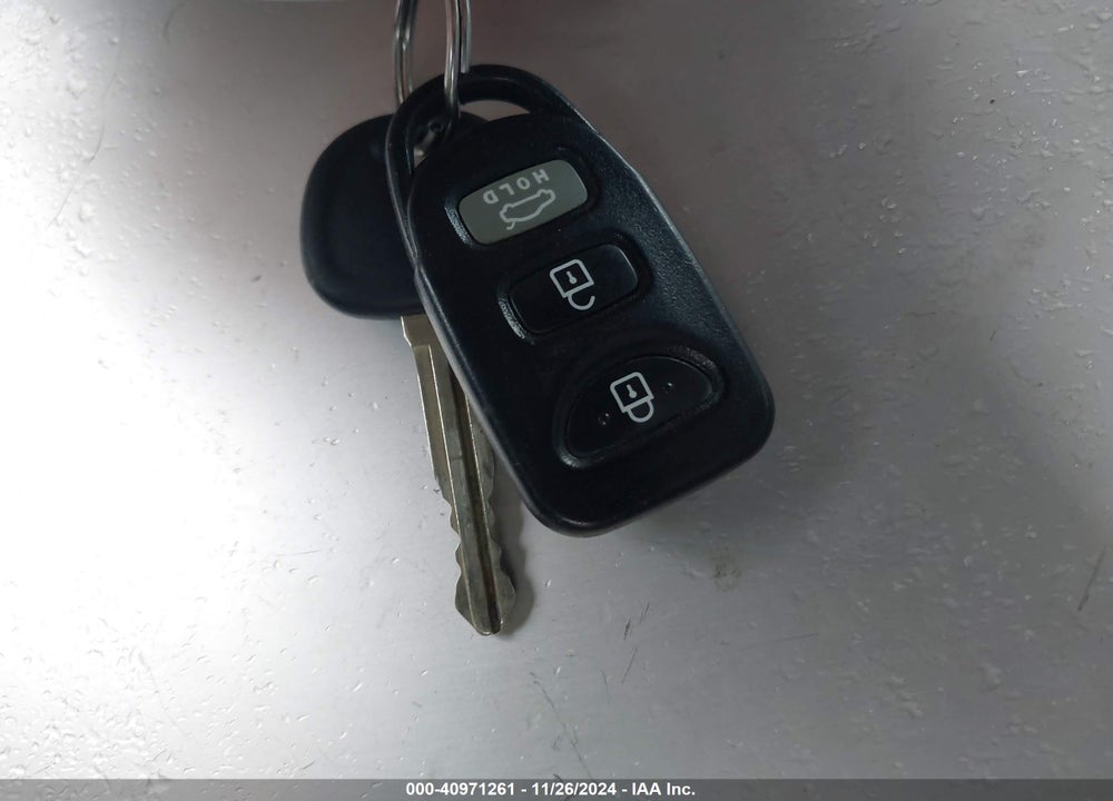 2011 HYUNDAI ELANTRA GLS VIN: 5NPDH4AE2BH031719
