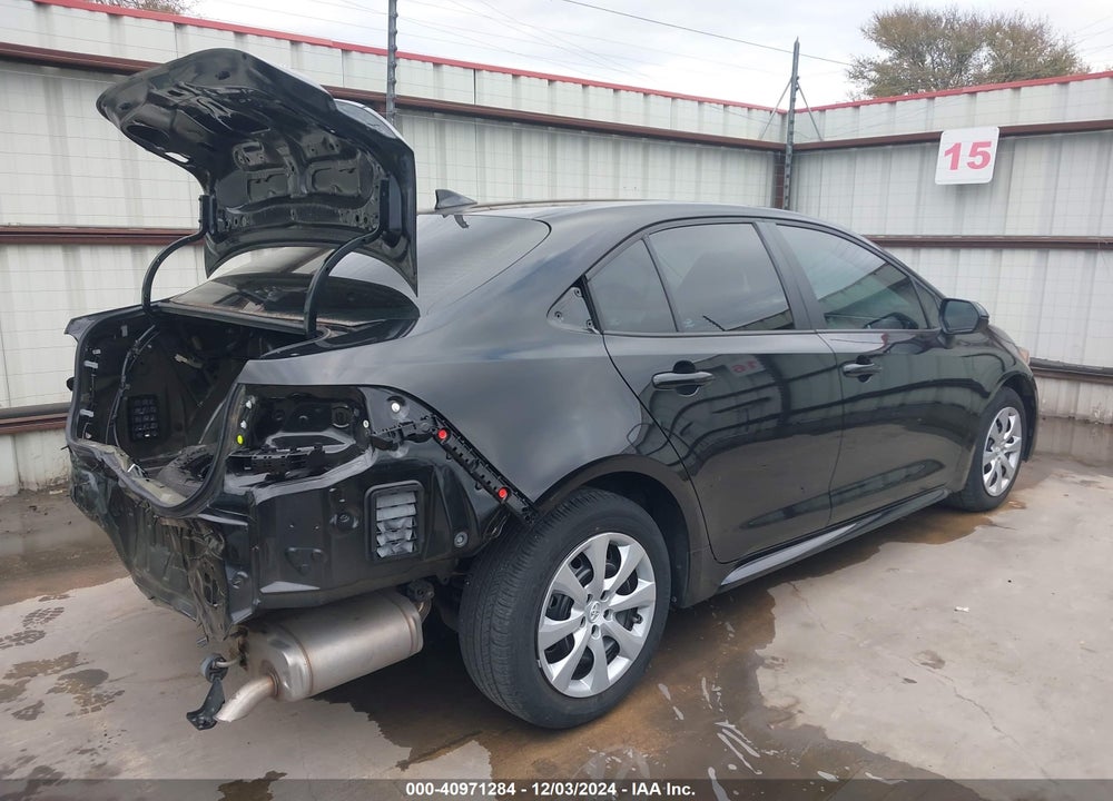 2022 TOYOTA COROLLA LE VIN: 5YFEPMAE1NP381468
