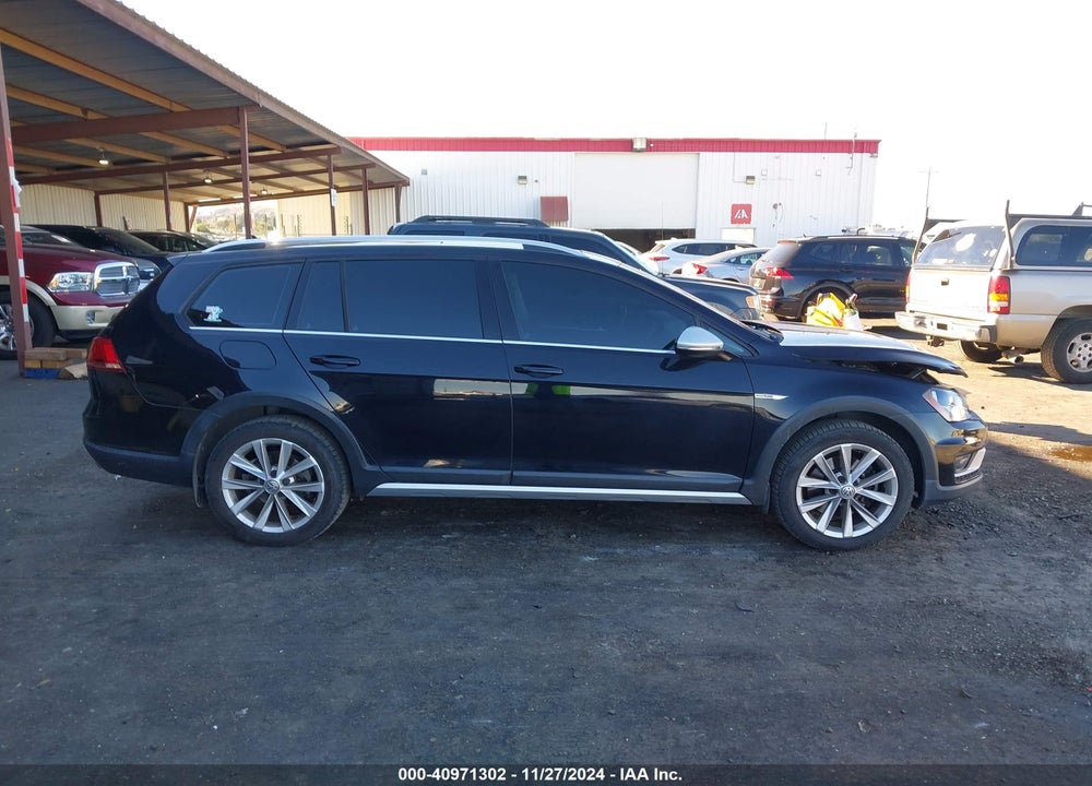 2017 VOLKSWAGEN GOLF ALLTRACK VIN: 3VWH17AU7HM515304