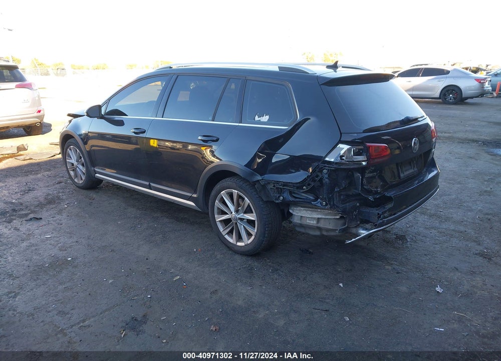 2017 VOLKSWAGEN GOLF ALLTRACK VIN: 3VWH17AU7HM515304