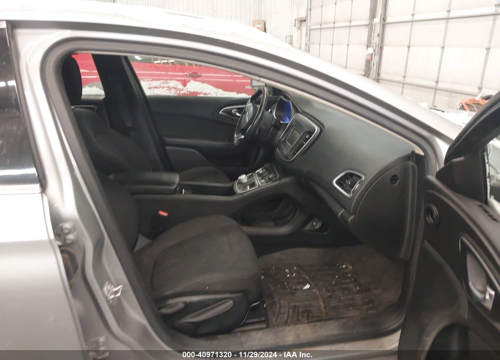 2015 CHRYSLER 200 LIMITED VIN: 1C3CCCAB1FN619101