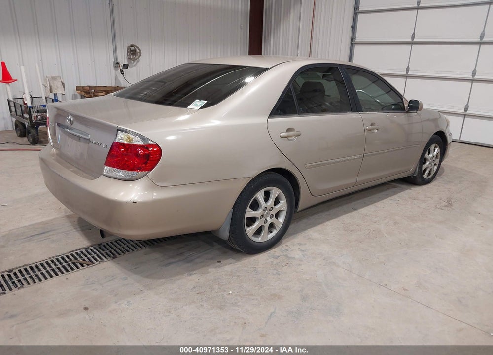 2005 TOYOTA CAMRY XLE VIN: 4T1BE30KX5U617155