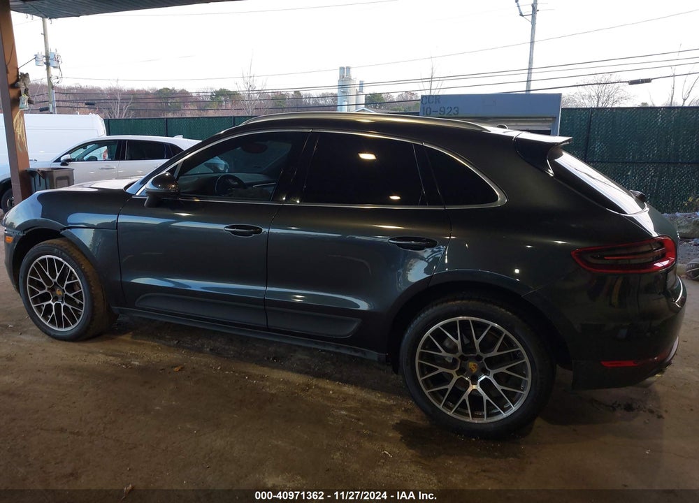 2017 PORSCHE MACAN S VIN: WP1AB2A59HLB17069