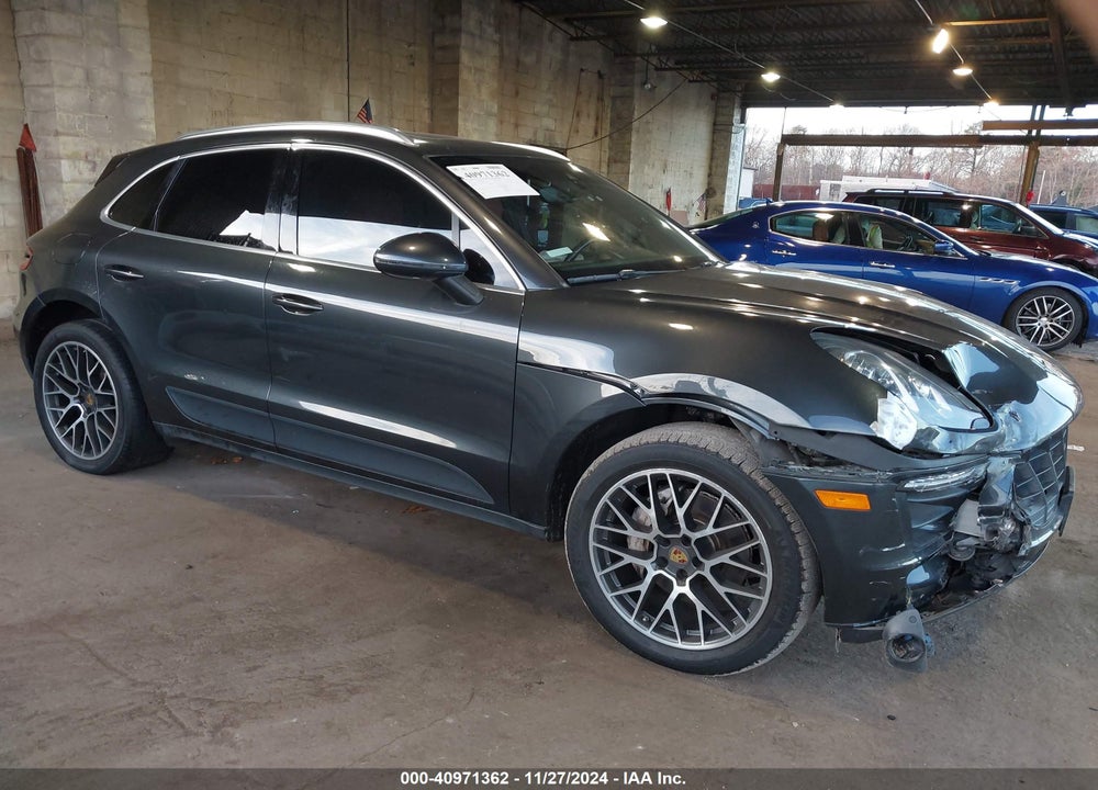 2017 PORSCHE MACAN S VIN: WP1AB2A59HLB17069