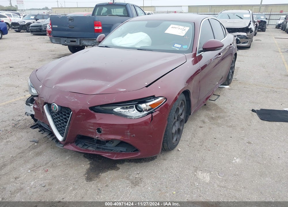2017 ALFA ROMEO GIULIA RWD VIN: ZARFAEBN8H7547085
