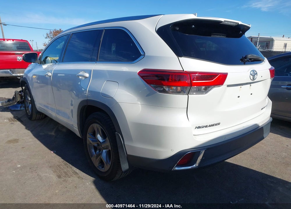 2017 TOYOTA HIGHLANDER LIMITED/PLATINUM VIN: 5TDDZRFH9HS369988