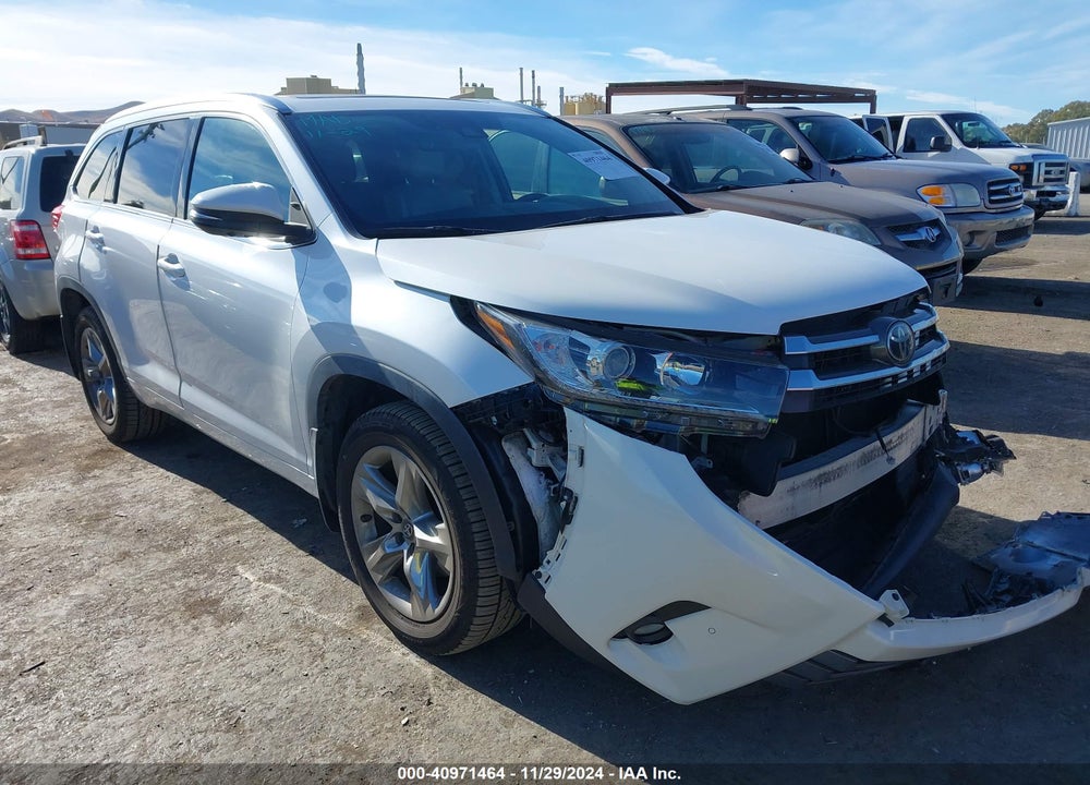 2017 TOYOTA HIGHLANDER LIMITED/PLATINUM VIN: 5TDDZRFH9HS369988