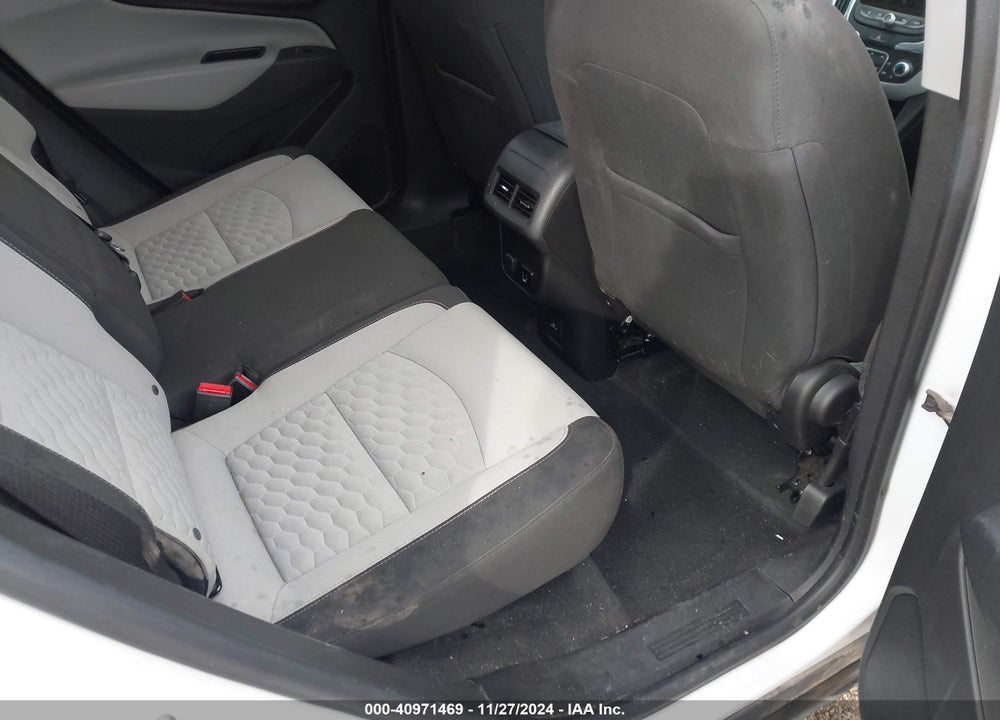 2018 CHEVROLET EQUINOX VIN: 2GNAXJEV8J6277196
