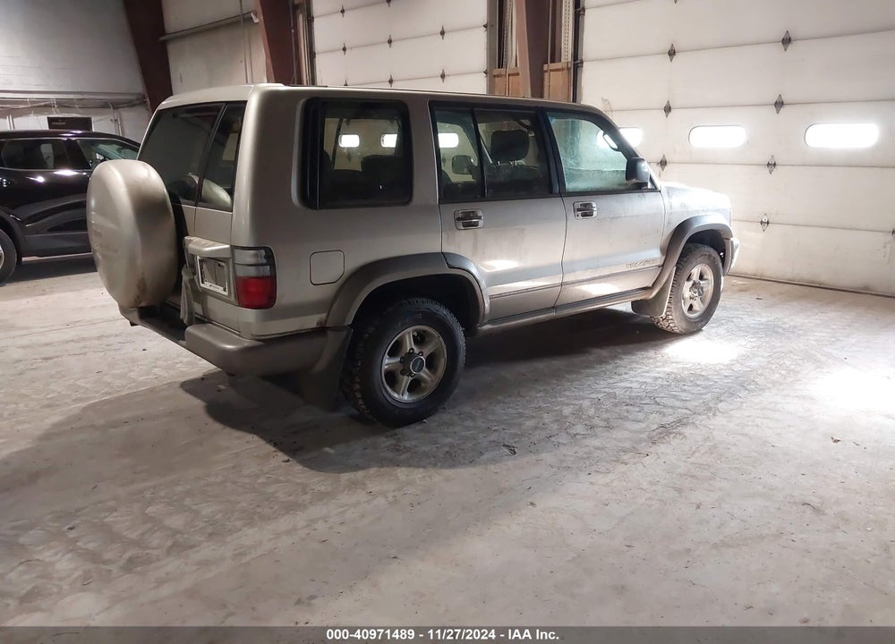 2002 ISUZU TROOPER LIMITED/LS/S VIN: JACDS58X527J03935