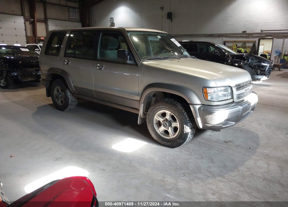 2002 ISUZU TROOPER LIMITED/LS/S VIN: JACDS58X527J03935