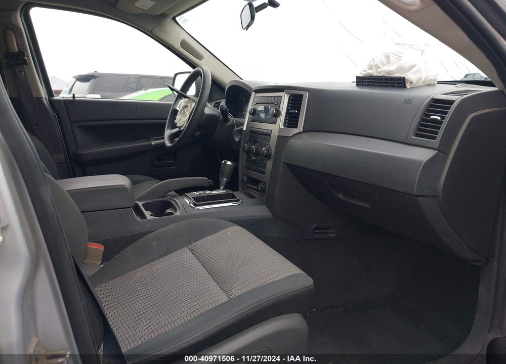 2008 JEEP GRAND CHEROKEE LAREDO VIN: 1J8GR48K58C179995