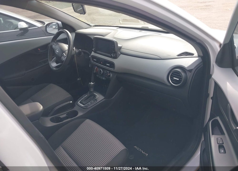 2018 HYUNDAI KONA SEL VIN: KM8K22AA3JU162359