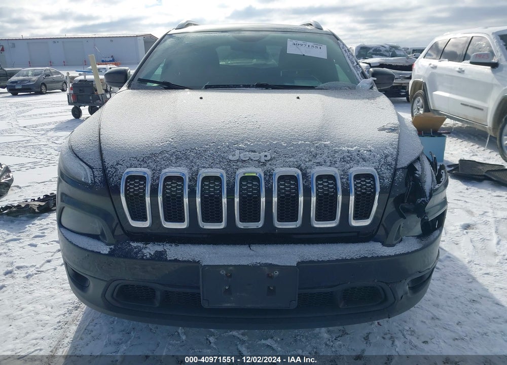 2017 JEEP CHEROKEE LATITUDE 4X4 VIN: 1C4PJMCB4HW605647