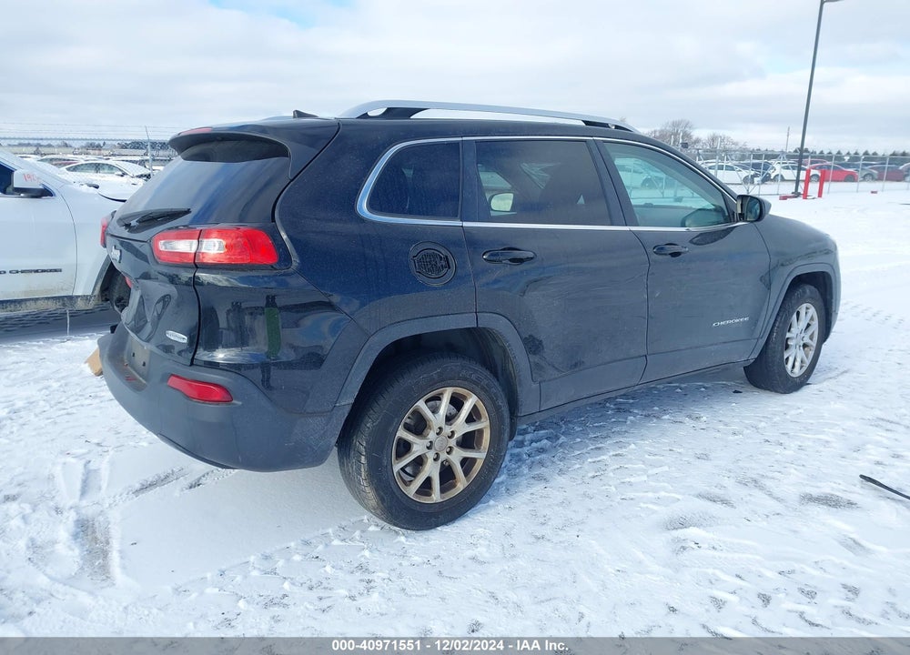 2017 JEEP CHEROKEE LATITUDE 4X4 VIN: 1C4PJMCB4HW605647