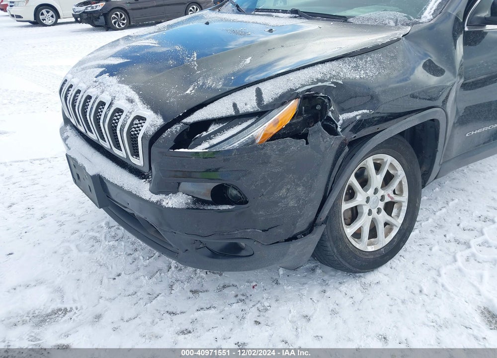 2017 JEEP CHEROKEE LATITUDE 4X4 VIN: 1C4PJMCB4HW605647